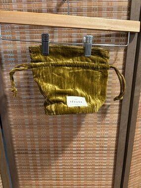 Sézane Crushed Velvet Drawstring Pouch - NWOT